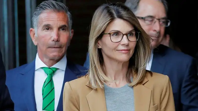 Lori Loughlin Net Worth